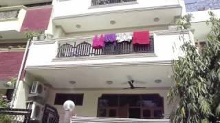 Learn English in New Delhi, India with ILSC -- New Delhi Apartment Tour