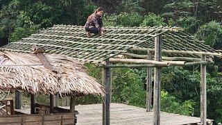 The process of a girl building a roof | Lý Tiểu An