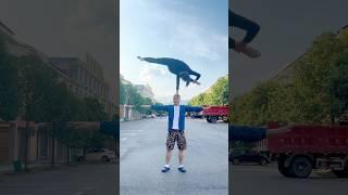 Street Performers Bring Joy with Amazing Acrobatic Feats #chinaculture #acrobatics #streetperformer