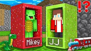 We BECAME Minecraft Toys and Got TRAPPED by a Villager! - Maizen JJ and Mikey