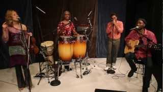 Bashiri Johnson and Friends - Wandewe