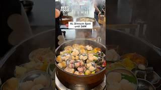 Dim sum spot till 3AM! Lots of dim sum, chee cheong fun, porridge, pao, etc.Sing Pao Dim Sum
