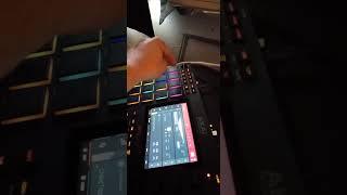 testing out the akai mpc live 2