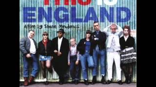 This Is England Soundtrack - Main Theme (Fuori Dal Mondo by Ludovico Einaudi)