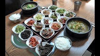 (포천)살다살다 해장국 하나 시켰는데 상다리 뿌러지는 식당 처음 봤습니다! Korean Amazing free side dishes and hangover soup($7)