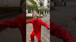 Money Heist vs Police 193 #moneyheist #parkour #police #escape #shorts #goguys