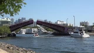 Miami River Drawbridge Opening and closing