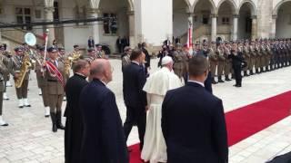 Papież Franciszek przyjechał na Wawel