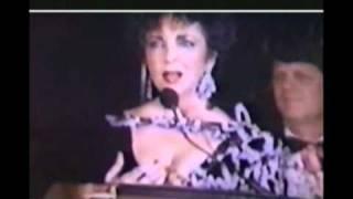 Elizabeth Taylor Honors Michael Jackson (1988)