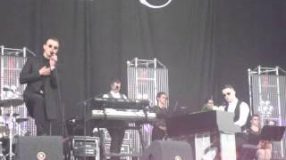 Hurts - Devotion (@Pinkpop 2011)