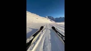 Лыжный спуск на скорости
