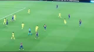 Coutinho nutmegs Referee