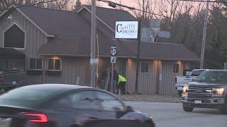 Car crashes into tavern in Lorain County