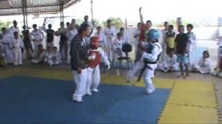 Equipe Arca de Noé de TKD, Copa Kids, luta dupla, Victor Matheus e Wanderson