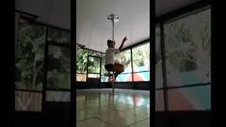 How To POLE DANCE: POLE SIT (TuToRiAL) - Pole Dance For Beginners