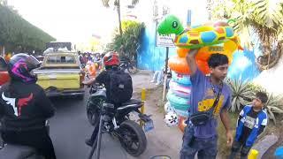 Tráfico pesado en la entrada de un balneario conocido en El Salvador 