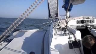 Dragonfly 28Sport sailing