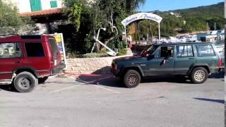 Range rover discovery towing jeep grand cherokee + big boat on a trailer