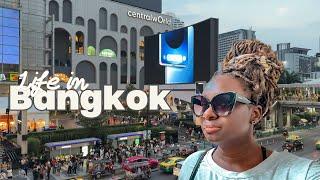 Exploring Central World & Dining at a Michelin-Rated Restaurant in Bangkok!