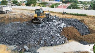 PTII/EP8.New Processing Dozer & Wheel Loader Show Activity Moving Stones With Sand Making Road 70m