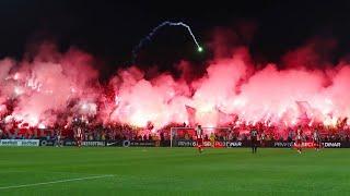 Volle Ränge und Pyrotechnik bei Fußball-Derby in Belgrad