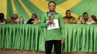 MWANA FA-ALIVYOINGIA UKUMBINI KWA WAJUMBE WA CCM KUOMBA KURA