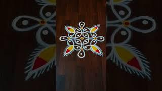 #dialyrangoli #beautifulnewflowerdesignkolam #rangoli #freehandrangolis #muggulu #rangolidesigns