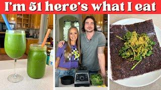 What SHANE STERLING Eats In A Day RAW VEGAN (full demo + recipes)