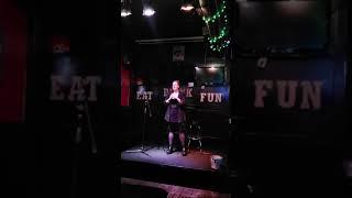 Liz Becker Performs Live Stand-Up Comedy @ Innjoy Chicago, Wicker Park May 17th 2022