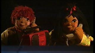 Rosie & Jim - 03x01: Radio Station (Pat Hutchins | 1995)