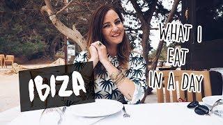 What I eat in a day on IBIZA // Your Little Black Book