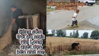 [303] Sáng sớm trời đổ mưa, Nhị Long lôi giường của mẹ ra quét dọn