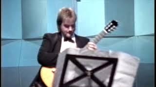 Timo Korhonen perform Paisaje Cubano con Campanas by Leo Brouwer live in Havana 1998