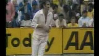 Alvin Kallicharan destroys Dennis Lillee