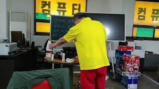 호박 얇게 채 썰어서 들기름에 부친 호박 부침개 해줄 여편내가 있었으면...