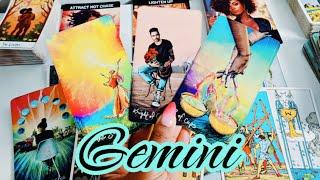 GEMINISOMEONE IS ABOUT TO MAKE A MOVE️ #tarot #gemini