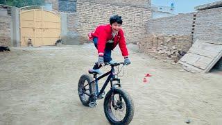 Ali ny Cycle  pr khatarnak stunts keye  || Abdullah ny Ali ko stunts sikha deye  ||