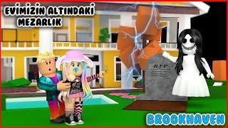 ‍‍‍ EVİMİZİN ALTINDAKİ GİZLİ MEZARLIK ! BROOKHAVEN HİKAYESİ ! | ROBLOX BROOKHAVEN ! 