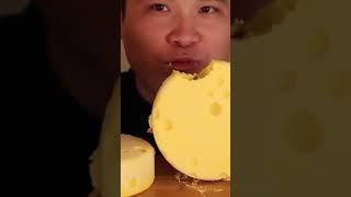 ASMR DDEONGGAE | EMMENTAL CHEESECAKE #shorts