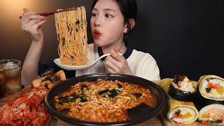 SUB)3배 매운 앵그리 너구리라면에 달걀김밥 묵은지참치치즈 통김밥 먹방  리얼사운드 spicy ramyeon gimbap mukbang ASMR