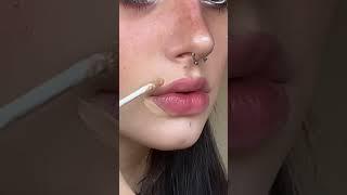 i love this technique sm i can’tttt #makeup #makeuptutorial #douyin #lipstick #lips #shorts