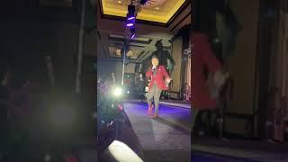 Kace Vang sang “Hli xiab” at Lasvegas.