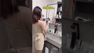 让姐姐体验一下酸甜牙膏套餐！#两只马儿 #搞笑 #整蛊 #funny