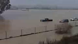 WEATHER news: Video of massive flooding and stranded cars near Ethanac / 215 Fwy in Menifee