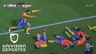 Gignac ‘hipnotiza’ a sus compañeros en festejo de gol