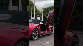 MG Cyberster Scissor Doors in action!