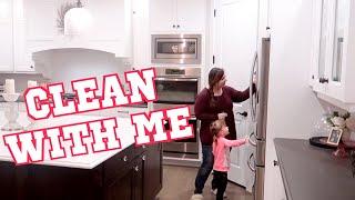Clean with Me! | Bits of Paradis