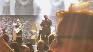 Morrissey performing “Everyday Is Like Sunday” live @officialmorrissey