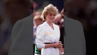 The Queen’s worst year ever #royal #queenelizabeth #thequeen #diana #elizabeth #sarahferguson
