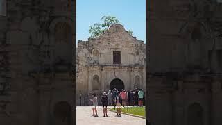 Best places to visit in USA - San Antonio #exploreusa #travel #usatourism #CuriousCompasss